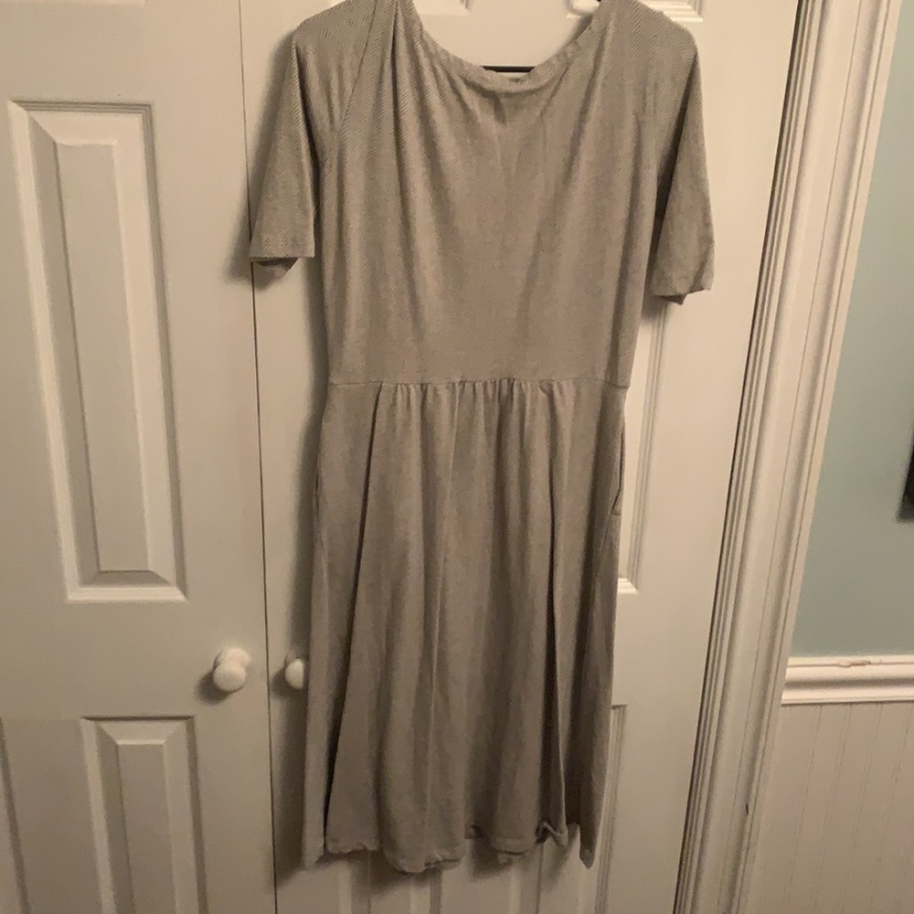 Synergy Organic herringbone soft mid length dress Size Small w/pockets - Picture 9 of 16